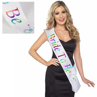 Décoration de fête de mariage et enterrement de vie de jeune fille Lude : Fournitures de douche nuptiale en satin écologique avec ruban doré et couronne à porter sur l'épaule