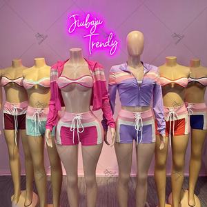 <span class=keywords><strong>Set</strong></span> di pantaloncini sportivi in colore a contrasto con cerniera 2025 donna <span class=keywords><strong>Cardigan</strong></span> Cropped reggiseno <span class=keywords><strong>top</strong></span> Shorts 3 pezzi - Product Image 1