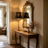 Lampe de table dorée de style buffet, lampe traditionnelle ornée et haute avec abat-jour en tissu noir pour la décoration de la maison