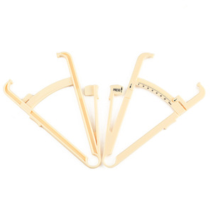 Calibrador de Grasa Corporal Beige con Escala en Centímetros para Medición de Grasa Corporal con Manual y Estuche - Product Image 2