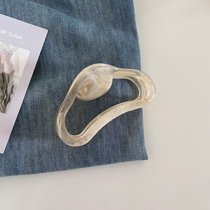 Pinzas de Pelo Acrílicas con Diseño de Tortuga, Pinzas de Pelo con Diseño de Nube, Pinzas de Pelo de Resina con Diseño de Leopardo para Mujeres y Niñas - Product Image 4