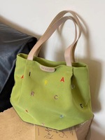 Sac fourre-tout en toile grande capacité pour femme, nouvelle collection 2026, sac à main tendance brodé avec lettres, sac à bandoulière frais et simple pour étudiante