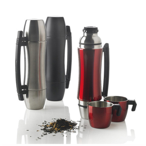 Venta al por mayor: Termo de vacío de acero inoxidable 18/8 con diseño de bala para coche, con 2 tazas y asa - Product Image 1