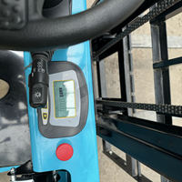 Chariot élévateur électrique multifonctionnel compact à trois roues, capacité 1,5 tonne