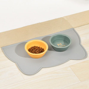 Tapete de Silicona para Comida de Perros, Práctico y de Venta Caliente, para Capturar Derrames y Residuos, Tapete para Comedero y Bebedero de Perros y Gatos - Product Image 6