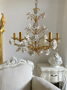 Candelabro de rosas de <span class=keywords><strong>porcelana</strong></span> estilo <span class=keywords><strong>Capodimonte</strong></span> blanco de hierro forjado italiano - Product Image 3