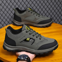 Chaussures de randonnée de sport légères et antidérapantes pour hommes pour l'escalade avec logo personnalisé coupe basse de haute qualité