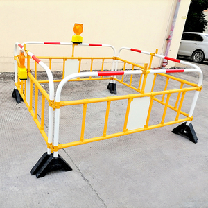 Barrière de sécurité portable en PVC anti-rouille pour événements, concerts, défilés et contrôle des foules - Product Image 6
