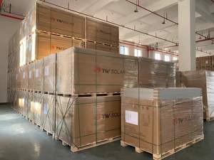 <span class=keywords><strong>JA</strong></span> <span class=keywords><strong>Solar</strong></span> JAM54D41 Todo Negro Bifacial Doble Vidrio Mono 430-455/LB N-Type 430W-455W TOPCON Tecnología PERC 600W Tipo de media celda - Product Image 2