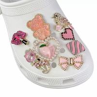 Breloques de luxe en métal, perles et diamants pour sabots, accessoires de décoration, pendentifs, strass étincelants, breloques de créateur en métal pour femmes