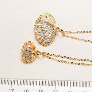 จี้เปลือกหอยทองคำแท้จากแหล่งผลิตโดยตรง เครื่องประดับมุกพรีเมียม สำหรับอินฟลูเอนเซอร์ไลฟ์สด ขายส่ง - Product Image 3