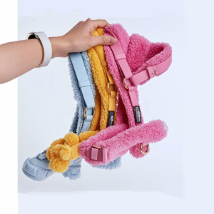 Venta al por mayor, suéter rosa amarillo para mascotas, fabricante de ropa para perros, conjunto de arnés y correa polar para perros <span class=keywords><strong>Arnes</strong></span> Perro - Product Image 1