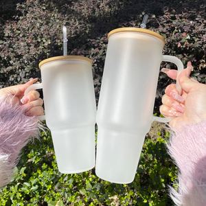 Vaso Térmico de Vidrio para Auto de 32oz con Asa, Mantiene las Bebidas Frías o Calientes Durante el Viaje - Product Image 1