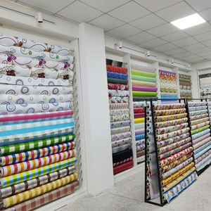 Vente en gros de nappes rondes en vinyle bon marché avec dos en flanelle <span class=keywords><strong>nappe</strong></span> à bords élastiques couverture de table ajustée <span class=keywords><strong>toile</strong></span> <span class=keywords><strong>cirée</strong></span> imprimée en PVC pique-nique - Product Image 2