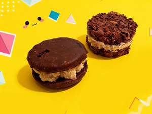 Butter <strong>Crisp</strong> Bites Filled with Walnut Oreo <strong>Mint</strong> Creamy Sandwich Snacks - Product Image 3