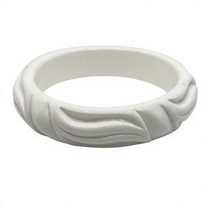 Best Colorful Resin <b>Bangle</b> Bracelets Design Stylish With Carved Floral Pattern Round Artistic Home Decoration Craft Jewelry - Product Image 5