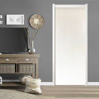 Ensemble de portes de chambre à coucher modernes et minimalistes, blanches, avec une finition peinte lisse et durable, portes d'entrée pour maisons.