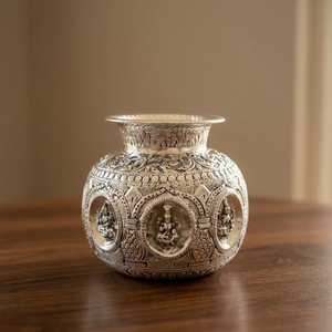 Estatuilla Pequeña de Ashtalakshmi Kalash con Tallado Fino - Product Image 4