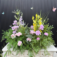 Vente en gros Arrangement floral de plantes vertes Rangée de fleurs artificielle Pourpre Rose Allée pour mariage Hôtel Fête Scène Décor
