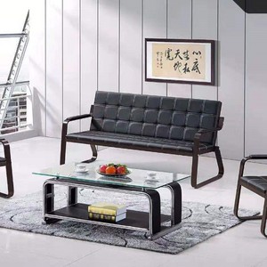 Sofá de oficina Ekintop de tres plazas con mesa de centro negra de 172x70x83 cm para recepción y reuniones - Product Image 1