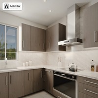 Meuble de cuisine moderne en chêne blanc avec portes à battants, aménagement en L, dimensions personnalisées, boîtes en panneaux mélaminés et tiroirs à fermeture amortie