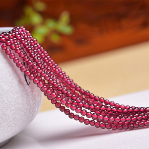UJBOX Vente en gros de perles rondes lisses en grenat pyrope naturel de 2 mm, petites perles <span class=keywords><strong>semi</strong></span>-<span class=keywords><strong>précieuses</strong></span> pour la création de bijoux DIY - Product Image 1