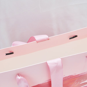 Bolsas de Regalo Rosas Personalizadas de Lujo para Comercio Minorista, Bolsas de Papel para Empaque de Compras con Asas de Cinta - Product Image 2