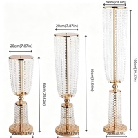 Adornos de lujo Valor: Florero de cristal con cortina de cuentas, accesorios de hierro forjado para escenarios, decoraciones de pasillo para ceremonias de boda de nuevo estilo.