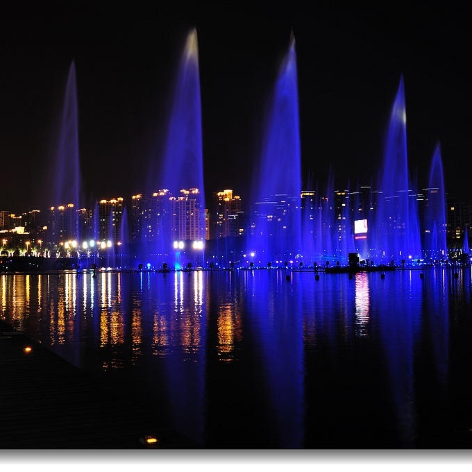 High Quality Stone Fountain Music Dance Water Show Multimedia Performance Combined Laser Lighting Show Floating Platform 220V