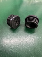 Insert de tube en caoutchouc côtelé noir JMK avec bouchon de tuyau à trou central pour équipement de fitness, modèle PL01 31.5x18