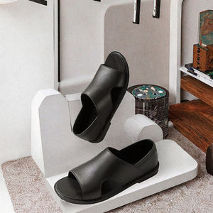 Sandales plates confortables pour hommes, à enfiler, respirantes, chaussures de plage, semelle intérieure en PVC antidérapante, surface douce résistante à l'usure, ouvertes - Product Image 2