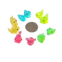 Figurines d'animaux de dessin animé de haute qualité qui brillent dans le noir (lapin/chiot) en résine pour la décoration d'aquarium