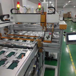 Halbautomat ische Gasherd-Montagelinie-60 Einheiten/Stunde, mit Roboters ch rauben und Dichtheit prüfungen - Product Image 2