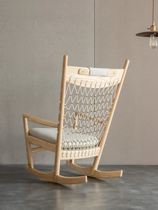 ATUNUS Meubles en <span class=keywords><strong>bois</strong></span> sur mesure Chaises à bascule en <span class=keywords><strong>bois</strong></span> Jardin en <span class=keywords><strong>bois</strong></span> en rotin Chaise à bascule simple pour adultes - Product Image 4