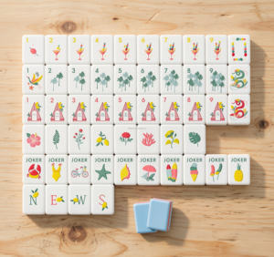 Jeu de Mahjong américain de luxe personnalisé en acrylique cristallin, 160 tuiles bleu brise marine, 4 couches - Product Image 1
