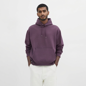 Sweat-shirt beige personnalisé pour homme, mélange de coton doux et de polyester, vêtements personnalisés, broderie de logo personnalisée, impression pour l'hiver, en gros - Product Image 1