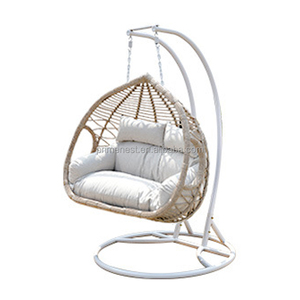 Fauteuil œuf en métal de style moderne avec coussin balançoire bohème antisoleil pour l'extérieur pour le <span class=keywords><strong>jardin</strong></span> de luxe, la villa, la cour ou le parc - Product Image 1