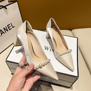 Nuove Scarpe Estive da <span class=keywords><strong>Sposa</strong></span> di Alta Qualità per Donna, Tacco Quadrato Antiscivolo Traspirante con Aumento di Altezza - Product Image 2