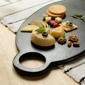 Planche à découper noire en bois, vente en gros, designs personnalisables - Product Image 3