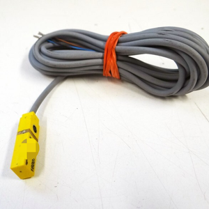 Sensor 1600711-sin usar-Nuevo Original Ready Stock Industrial Automation Pac Dedicated Plc Controller - Product Image 1