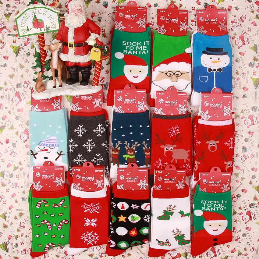 Großhandel Weihnachten Cartoon Santa Holiday Socken Frauen Frohe Weihnachten Baumwolle Crew Socken