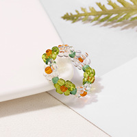Großhandel Korea Style Phantasie kleine süße farbige Plastiks amen Reis perlen Ring elastisch verstellbare Gänseblümchen Blumen ring für Frauen Damen