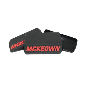Étiquette de logo latérale personnalisée en caoutchouc PVC souple, patch 3D en silicone pour vêtements de yoga, maillots de bain et autres vêtements - Product Image 1
