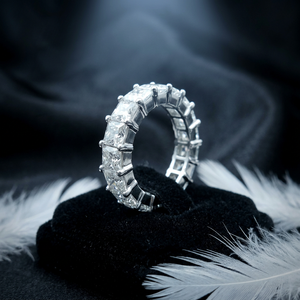 Bague de fiançailles et de mariage classique en or massif 14 carats de luxe, sertie de diamants de laboratoire taille princesse VVS, 2 carats, certifiée IGI - Product Image 5