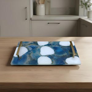 Plateau de service rectangulaire en verre, motif marbré bleu et blanc, design moderne fait main, assiette décorative pour la table à manger - Product Image 6