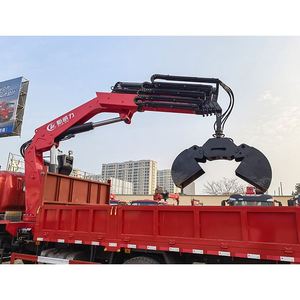 Camion grue à bras pliable Sinotruk Howman 4x2 8 tonnes avec grappin pour la manutention des matériaux - Product Image 5