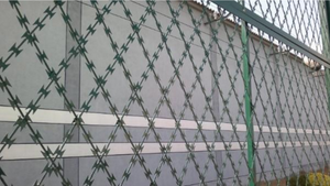 Anti-Climb Welded Razor Mesh Panel mit quadratischem Diamant loch aus verzinktem Stahldraht zum Schutz - Product Image 4