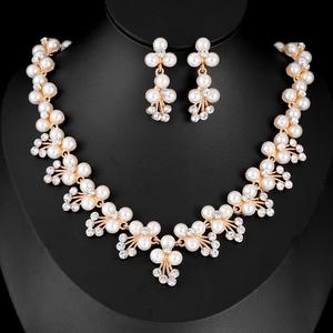 Set di gioielli in strass di cristallo classico stile austriaco - Product Image 5