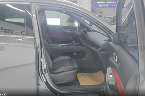 Autos Usados Changan CS55 PLUS 2024 <span class=keywords><strong>Tercera</strong></span> Generación 1.5T DCT Prestige SUV Compacto Gasolina Autos Usados <span class=keywords><strong>Baratos</strong></span> <span class=keywords><strong>de</strong></span> China Carros Usados - Product Image 3