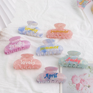 Pinces à cheveux colorées en forme de lettres, jolies pinces à cheveux en acrylique <span class=keywords><strong>pour</strong></span> femmes et filles, accessoires de coiffure <span class=keywords><strong>pour</strong></span> demi-<span class=keywords><strong>chignon</strong></span> - Product Image 2